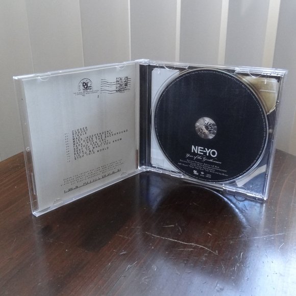 💎 NE-YO CD ~ Year of the Gentleman ~ Like NEW - Picture 3 of 3